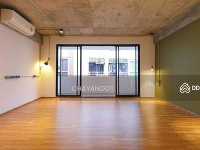 Loft townhome for rent, Ekkamai 28, Bangkok, Thailand Loft townhome for rent, Ekkamai 28, Bangkok, Thailand