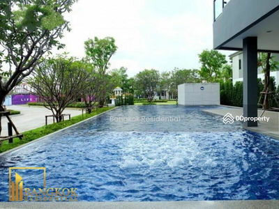 House in Compound, Samut Prakan, Thailand House in Compound, Samut Prakan, Thailand