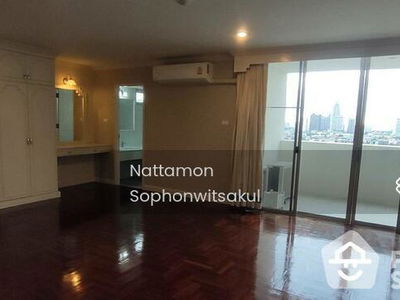 Le Chateau Mansion, Bangkok, Thailand Le Chateau Mansion, Bangkok, Thailand