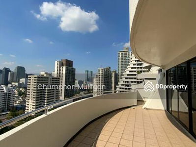 Supalai Place Sukhumvit 39, Bangkok, Thailand Supalai Place Sukhumvit 39, Bangkok, Thailand