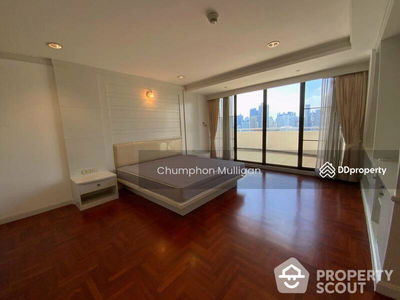 Supalai Place Sukhumvit 39, Bangkok, Thailand Supalai Place Sukhumvit 39, Bangkok, Thailand