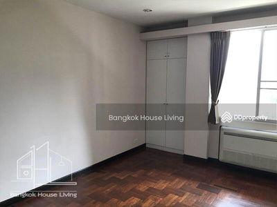 P&P Court – Sukhumvit Soi 27, Bangkok, Thailand P&P Court – Sukhumvit Soi 27, Bangkok, Thailand