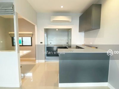 The Metro Pattanakarn-Srinakarin, Bangkok, Thailand The Metro Pattanakarn-Srinakarin, Bangkok, Thailand