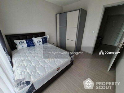 Life Sukhumvit 62, Bangkok, Thailand Life Sukhumvit 62, Bangkok, Thailand