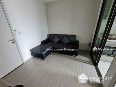 Life Sukhumvit 62, Bangkok, Thailand Life Sukhumvit 62, Bangkok, Thailand