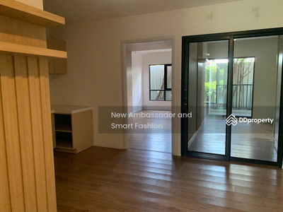 Sukhumvit Soi 76, Samut Prakan, Thailand Sukhumvit Soi 76, Samut Prakan, Thailand