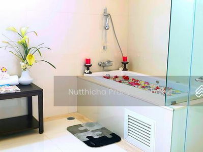 Piyathip Place, Bangkok, Thailand Piyathip Place, Bangkok, Thailand