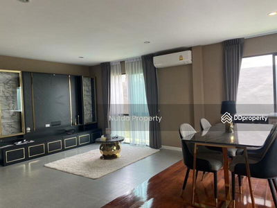 Prado Chokchai 4, Bangkok, Thailand Prado Chokchai 4, Bangkok, Thailand