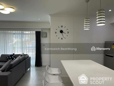 Royal Castle Sukhumvit, Bangkok, Thailand Royal Castle Sukhumvit, Bangkok, Thailand