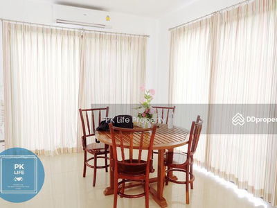 Housing in Ban Ratsada, Thailand Housing in Ban Ratsada, Thailand