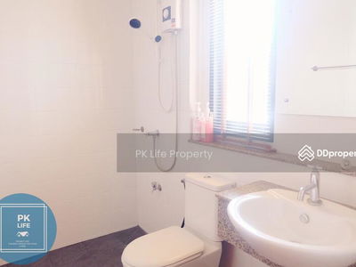 Housing in Ban Ratsada, Thailand Housing in Ban Ratsada, Thailand