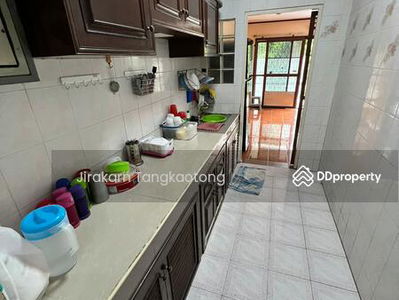 Prachachuen Village, Nonthaburi, Thailand Prachachuen Village, Nonthaburi, Thailand