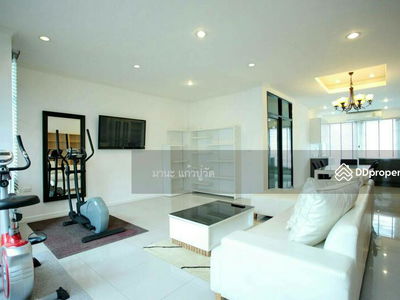 Klang Muang, Bangkok, Thailand Klang Muang, Bangkok, Thailand