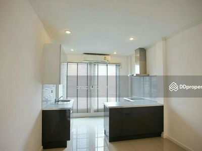 Klang Muang, Bangkok, Thailand Klang Muang, Bangkok, Thailand