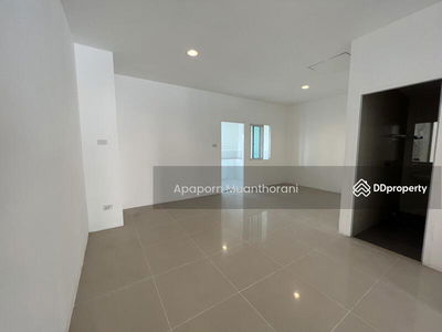 Grand Kittiya Village, Nakhon Pathom, Thailand Grand Kittiya Village, Nakhon Pathom, Thailand