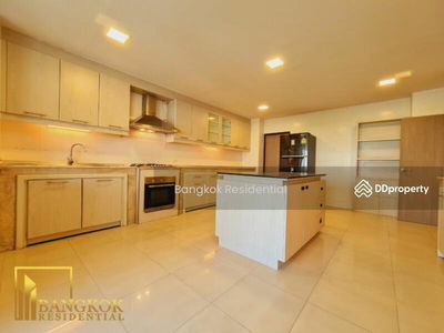 Mitr Mansion, Bangkok, Thailand Mitr Mansion, Bangkok, Thailand