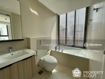 Circle Sukhumvit 31, Bangkok, Thailand Circle Sukhumvit 31, Bangkok, Thailand