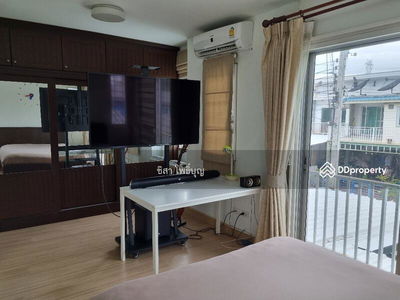 The connect 15 onnut, Bangkok, Thailand The connect 15 onnut, Bangkok, Thailand