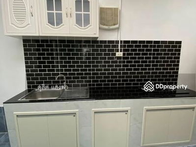 Beautiful new townhome for rent, J City, Assumption College, Sriracha, Chon Buri, Thailand Beautiful new townhome for rent, J City, Assumption College, Sriracha, Chon Buri, Thailand