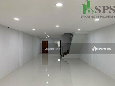 Townhome for rent in Soi Phatthanakan. (SPSAM765), Bangkok, Thailand Townhome for rent in Soi Phatthanakan. (SPSAM765), Bangkok, Thailand