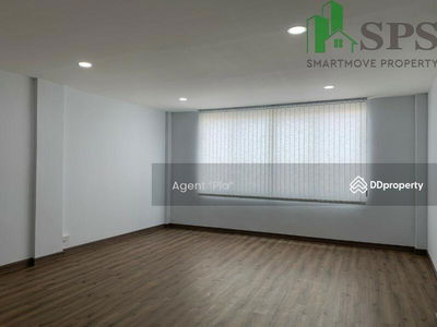 Townhome for rent in Soi Phatthanakan. (SPSAM765), Bangkok, Thailand Townhome for rent in Soi Phatthanakan. (SPSAM765), Bangkok, Thailand