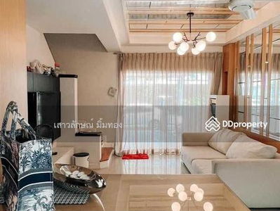 The Metro Rama 9, Bangkok, Thailand The Metro Rama 9, Bangkok, Thailand