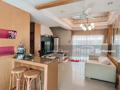 The Metro Rama 9, Bangkok, Thailand The Metro Rama 9, Bangkok, Thailand