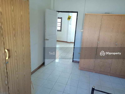 Single-storey detached house for rent, near the terminal, lots of space, Nakhon Ratchasima, Thailand Single-storey detached house for rent, near the terminal, lots of space, Nakhon Ratchasima, Thailand