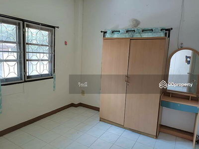 Single-storey detached house for rent, near the terminal, lots of space, Nakhon Ratchasima, Thailand Single-storey detached house for rent, near the terminal, lots of space, Nakhon Ratchasima, Thailand