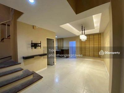 Baan Klang Muang Ladprao-Yothin Phatthana, Bangkok, Thailand Baan Klang Muang Ladprao-Yothin Phatthana, Bangkok, Thailand