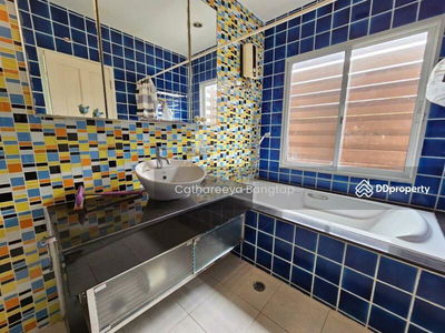 10230, Bangkok, Thailand 10230, Bangkok, Thailand