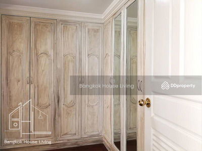 Le Raffine Sukhumvit 24, Bangkok, Thailand Le Raffine Sukhumvit 24, Bangkok, Thailand