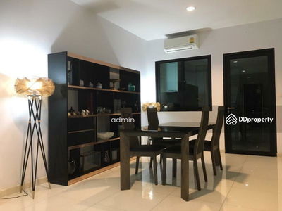 House for rent, 4 floors, 4 bedrooms, usable area 275 sq m, Bangkok, Thailand House for rent, 4 floors, 4 bedrooms, usable area 275 sq m, Bangkok, Thailand