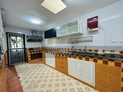 Seranee Raya 2, Bangkok, Thailand Seranee Raya 2, Bangkok, Thailand