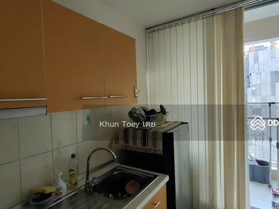 Life @ Sukhumvit 65, Bangkok, Thailand Life @ Sukhumvit 65, Bangkok, Thailand