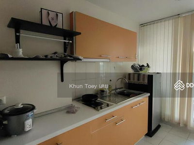 Life @ Sukhumvit 65, Bangkok, Thailand Life @ Sukhumvit 65, Bangkok, Thailand