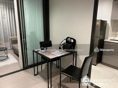 Life Asoke-Rama 9, Bangkok, Thailand Life Asoke-Rama 9, Bangkok, Thailand