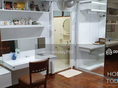 Soi Ratchada 36, near Central Ladprao and Major Ratchayothin, near the Criminal Court, Bangkok, Thailand Soi Ratchada 36, near Central Ladprao and Major Ratchayothin, near the Criminal Court, Bangkok, Thailand