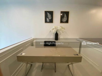 The Empire Place, Bangkok, Thailand The Empire Place, Bangkok, Thailand