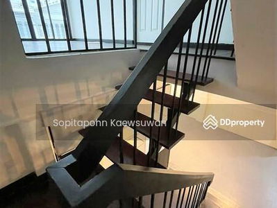 10400, Bangkok, Thailand 10400, Bangkok, Thailand