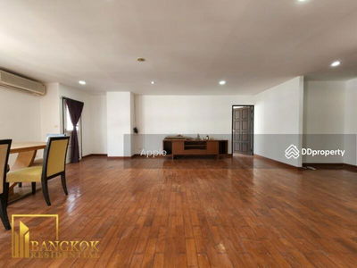 The Peak Sukhumvit 15, Bangkok, Thailand The Peak Sukhumvit 15, Bangkok, Thailand