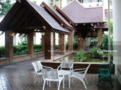 Tai Ping Towers, Bangkok, Thailand Tai Ping Towers, Bangkok, Thailand