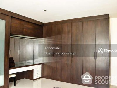 Silom Grand Terrace, Bangkok, Thailand Silom Grand Terrace, Bangkok, Thailand