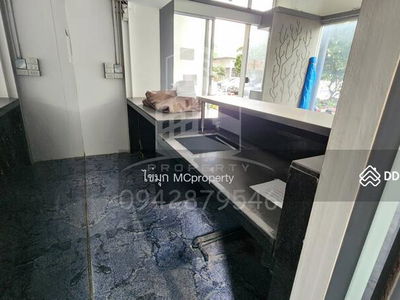 Supalai Park Ratchayothin, Bangkok, Thailand Supalai Park Ratchayothin, Bangkok, Thailand