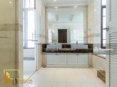 House in Compound, Bangkok, Thailand House in Compound, Bangkok, Thailand