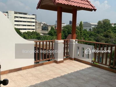 Townhouse in Compound, Bangkok, Thailand Townhouse in Compound, Bangkok, Thailand