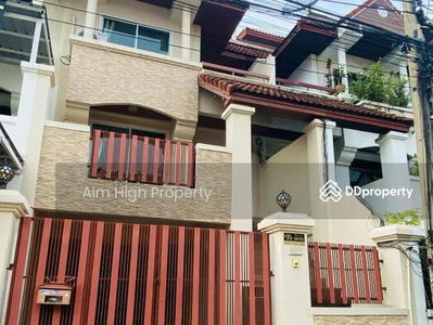 Baan Royal Nakarin Villa, Bangkok, Thailand Baan Royal Nakarin Villa, Bangkok, Thailand