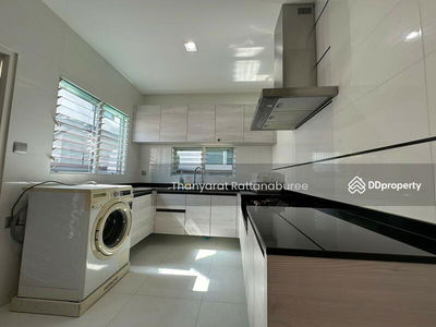 Mantana Bangna Km.7, Samut Prakan, Thailand Mantana Bangna Km.7, Samut Prakan, Thailand