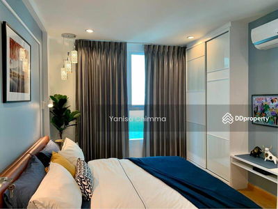 Sukhumvit Living Town, Bangkok, Thailand Sukhumvit Living Town, Bangkok, Thailand