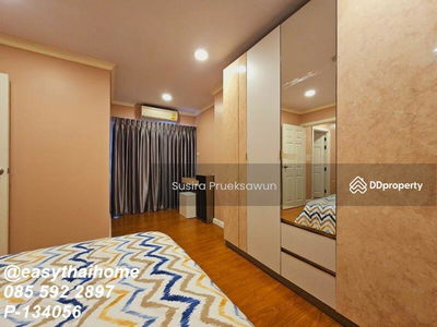 Lumpini Suite Sukhumvit 41, Bangkok, Thailand Lumpini Suite Sukhumvit 41, Bangkok, Thailand